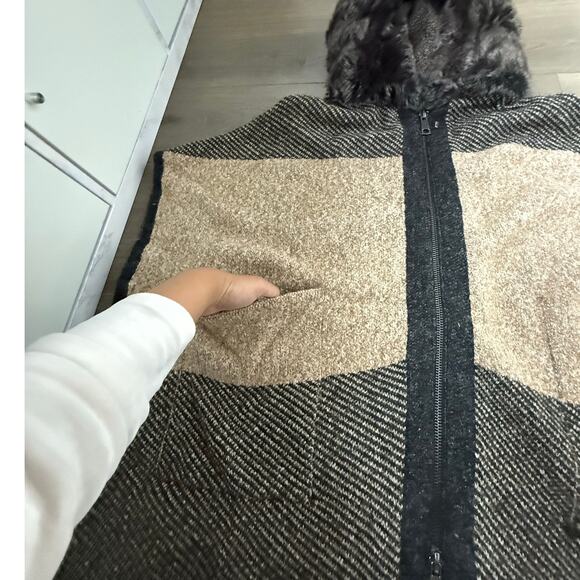 Zara Rare Tan Grey Oversized Cape Poncho Coat Fur Hood Bloggers Size Small - Picture 11 of 12